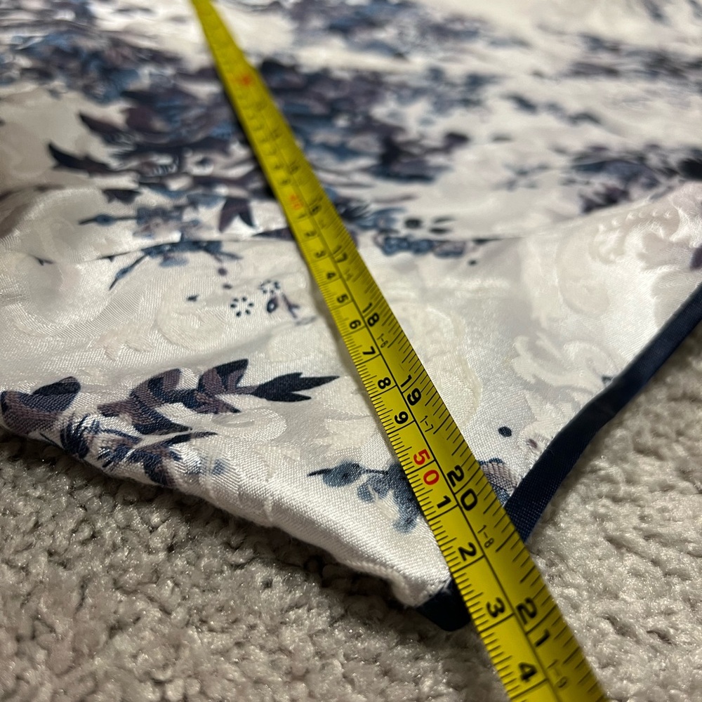 Blue & White Traditional Chinese Dress - Qipao - Picture 11 of 11